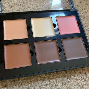 New without Box ABH Medium Cream Contour Kit